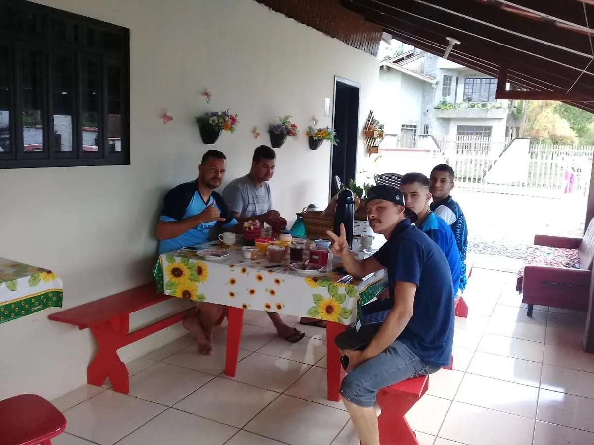 Hostel Cidade Das Flores 2 Joinville 0*,  Βραζιλία