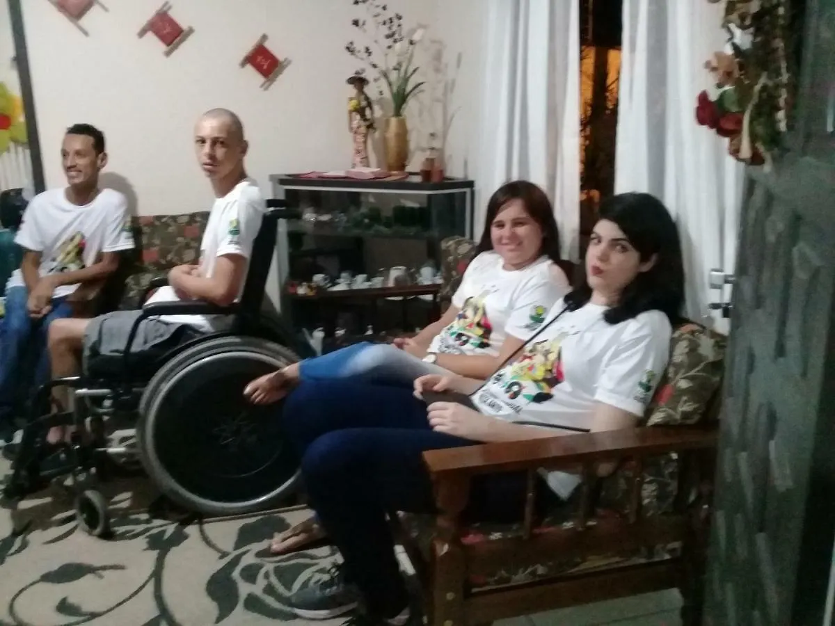 Hostel Cidade Das Flores 2 주앵빌 0*,